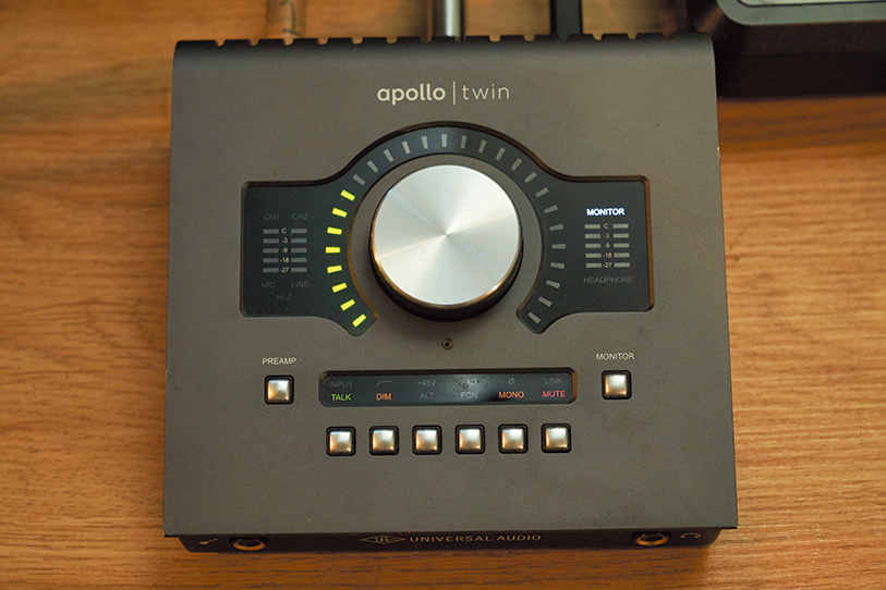 オーディオインターフェースのUNIVERSAL AUDIO apollo twin 