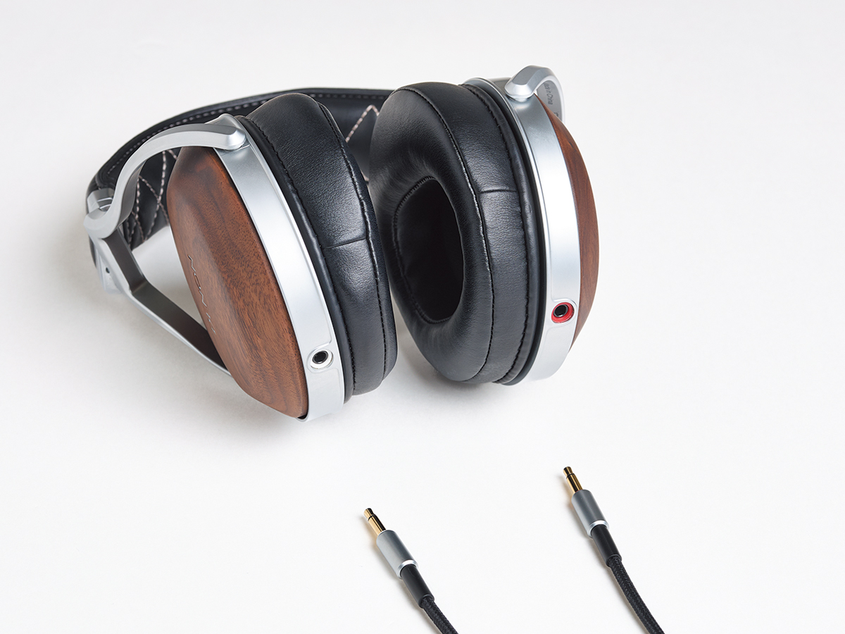 AH-D7200 - Reference Hi-Fi Headphones with drivers made in