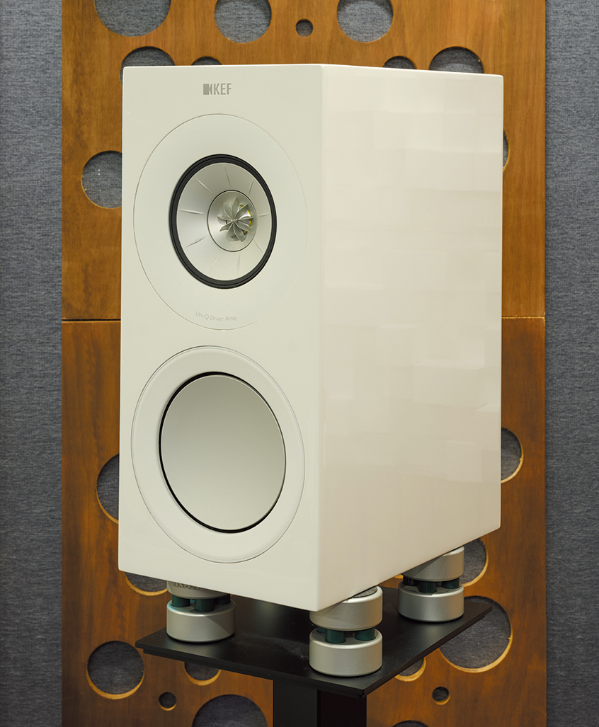 KEF R3