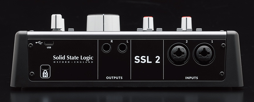 SSL2のリアパネル