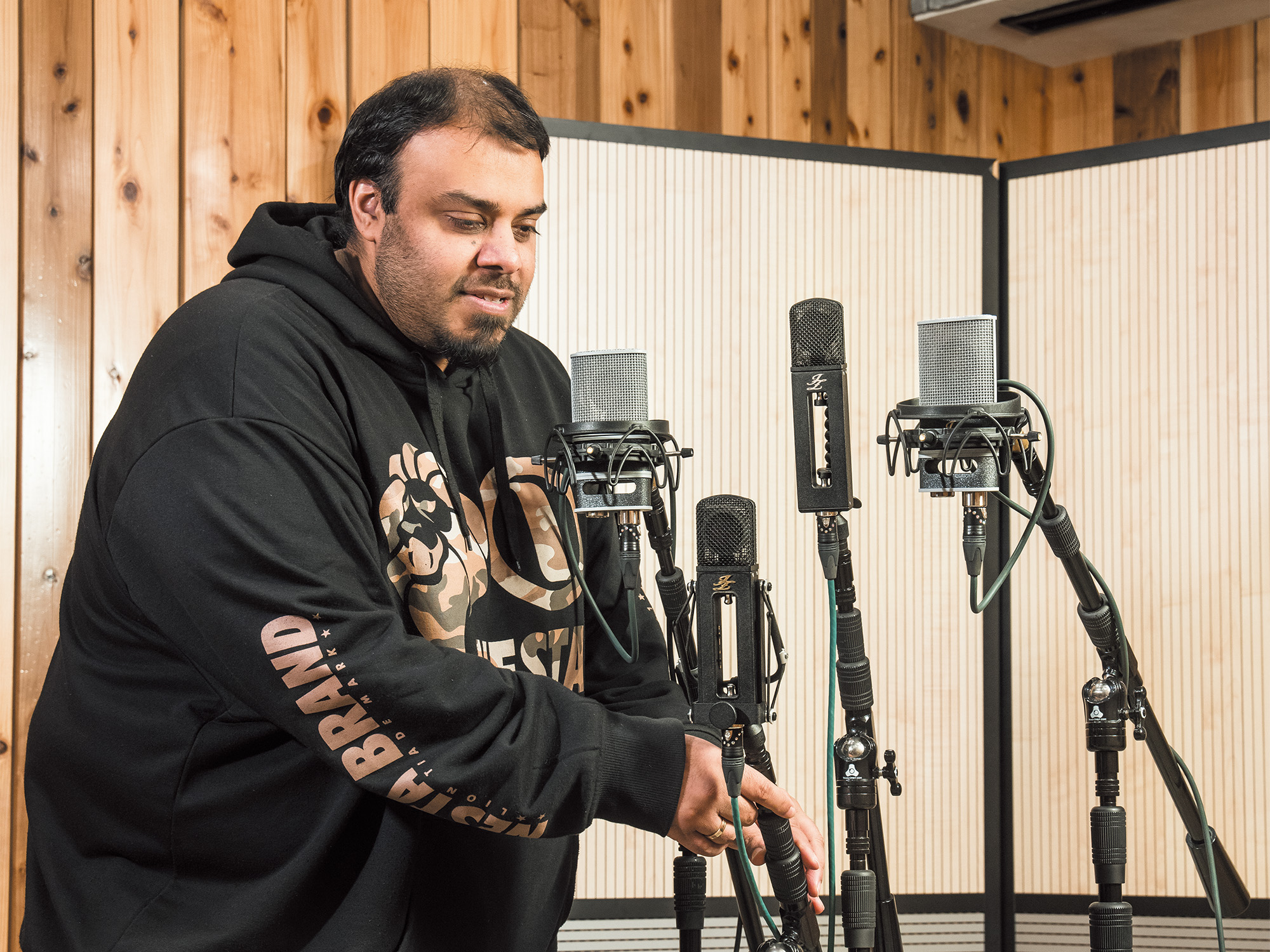 JZ MICROPHONES The Black Hole BH-1S｜革新的マイクを