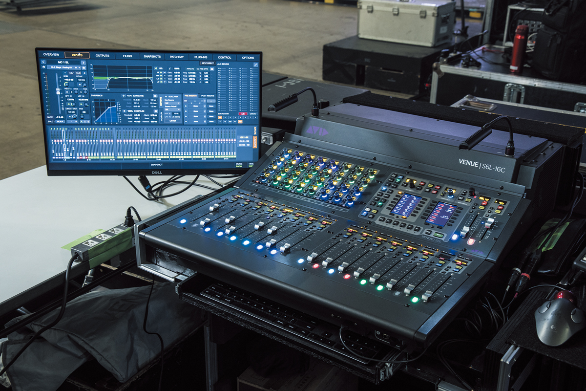 A卓、B卓の切り替えを行ったAvid VENUE｜S6L-16C
