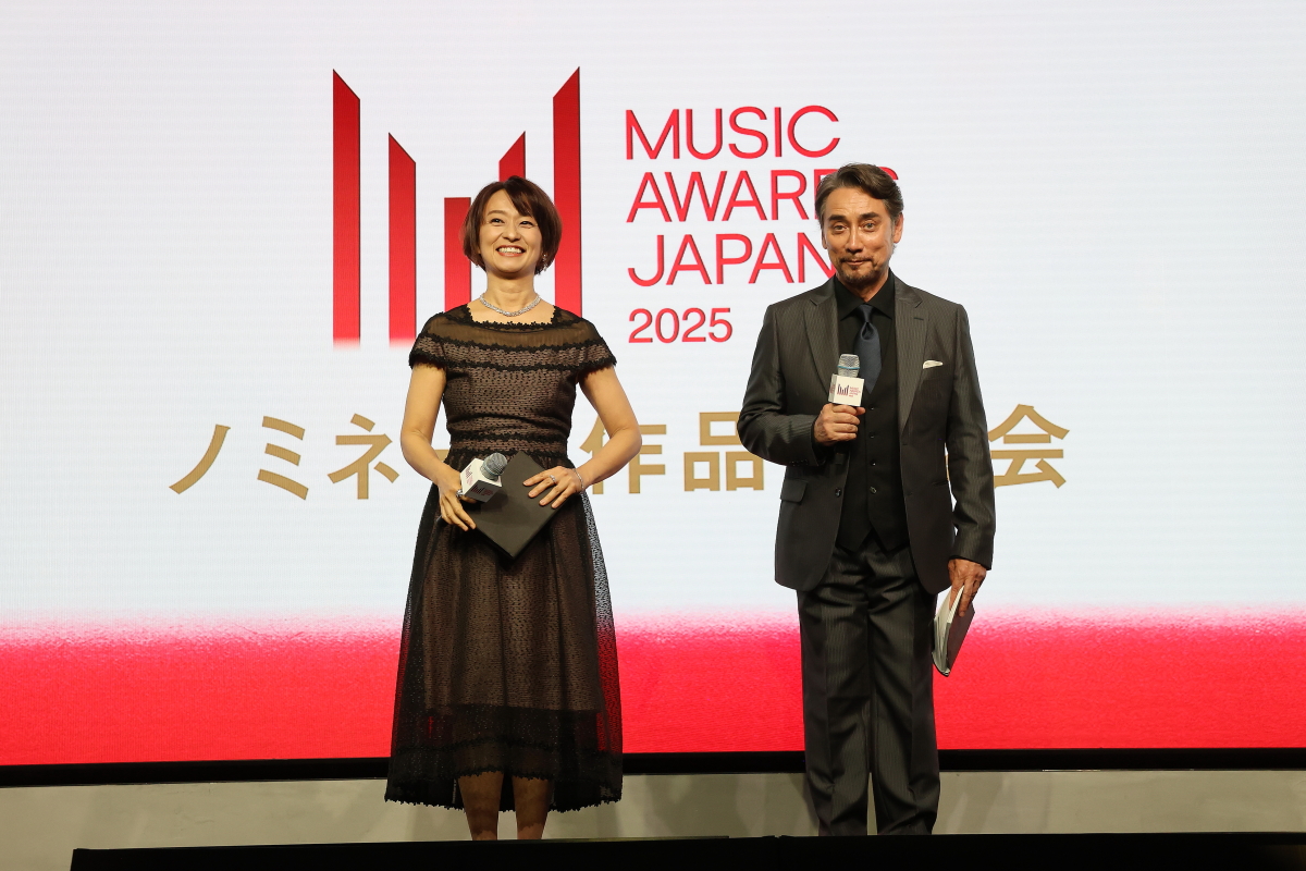 住吉美紀、クリス・ペプラー