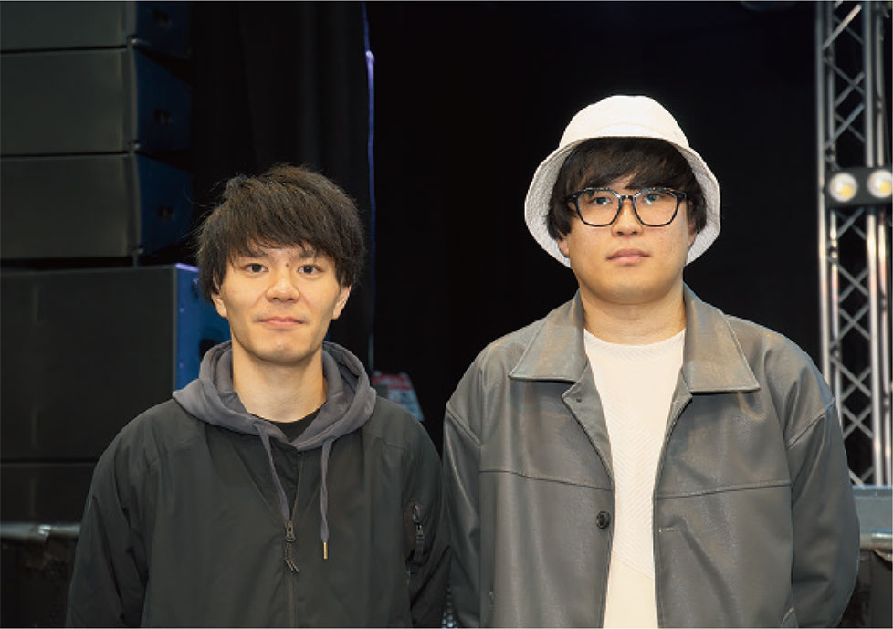 同じく取材にご協力いただいたZephyr Hallのエンジニア・佐々木翔悟氏（左）と、店長の中山智皓氏