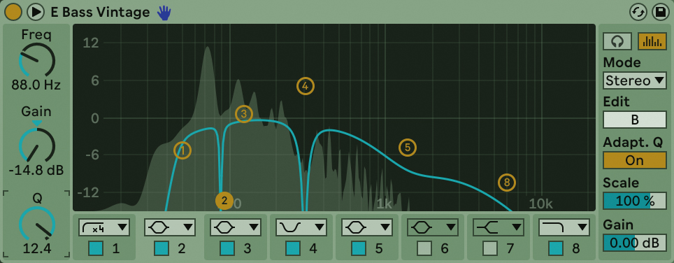 まずは一番適切そうなE Bass Vintageというプリセットをロード。そこから波形を触ったものがこちらの画面。高音域はあまり鳴っていないように見えますが、ベース特有の弾きなどが失われないように残しています