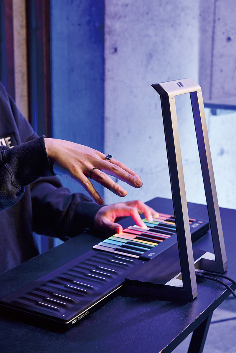 クリエイターの直感を最速で音にする。ROLI Airwave、Piano M