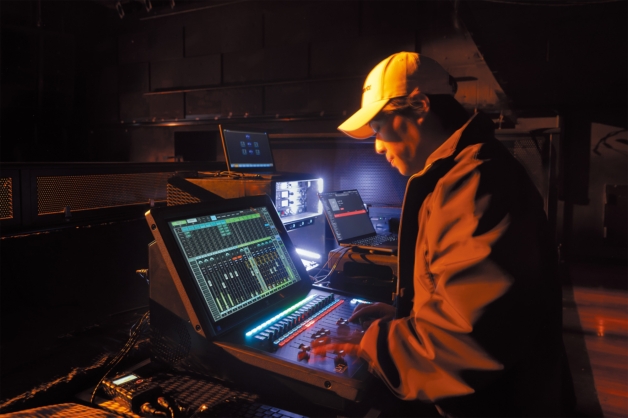 Lifewave てる、他の方は、購入できません ライブ用ミキサーWaves eMotion LV1 Classicの実力を、渋谷WWWXで