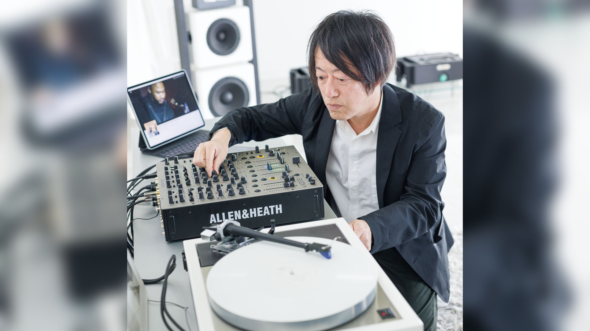 ALLEN & HEATHのDJミキサーXONE:96を、オーディオ評論家・土方久明が