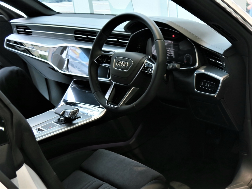 新型 Fc Audi Sportback 未来的なインテリア空間 Rivergarden S Reports