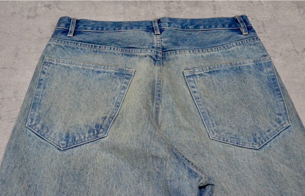 AURALEEの人気筆頭アイテム。SELVEDGE FADED HEAVY DENIM WIDE AURALEEの人気筆頭アイテム。SELVEDGE FADED HEAVY DENIM WIDE