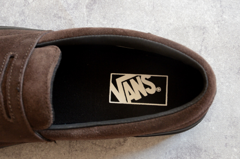 思わず2色買い！ローファー×スニーカーの美融合 - Vans「v196cf