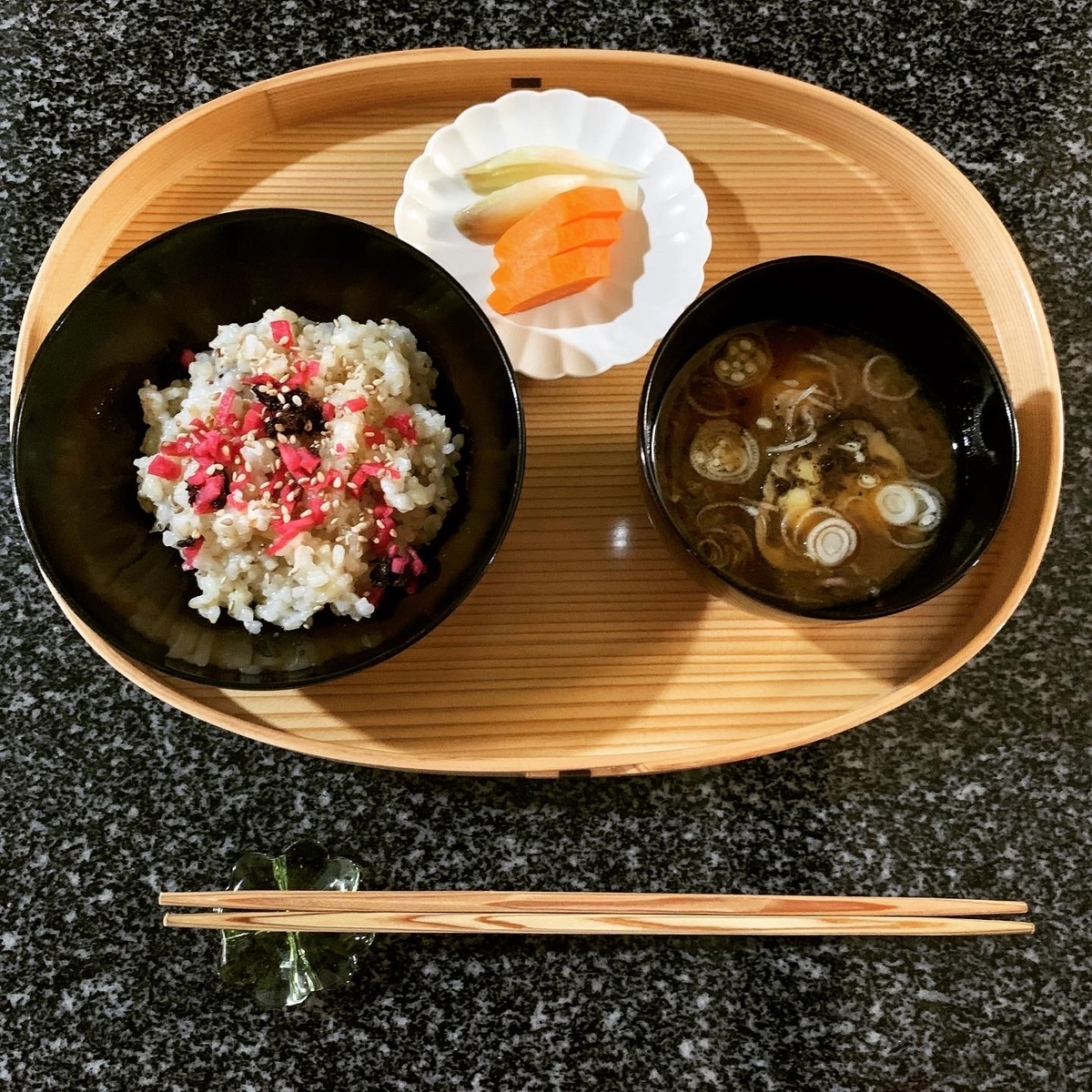 【味噌汁・玄米ごはん・お漬物】粗食が贅沢なご馳走に変わる『極上の粗食』の作り方。 - スパイスかハーブがあれば野菜料理は全然美味しい☆ ...
