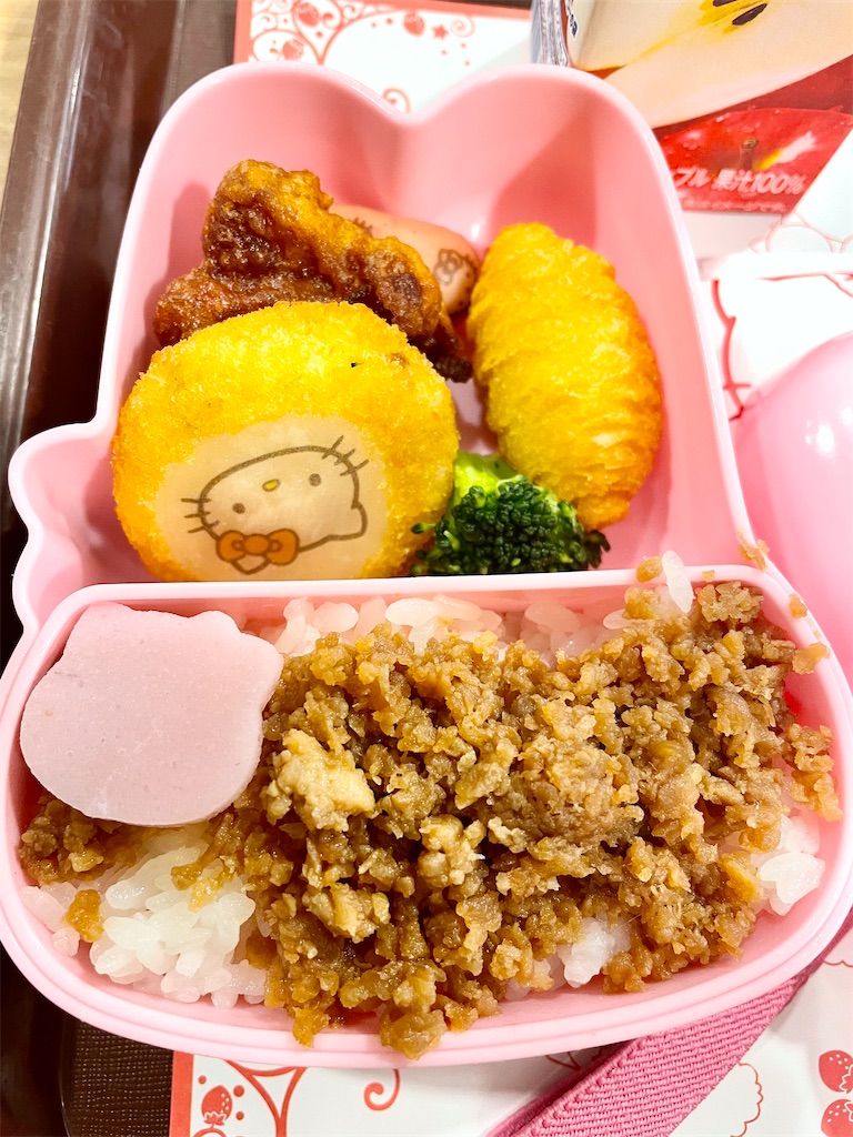 キャラクターお弁当　マイメロディ