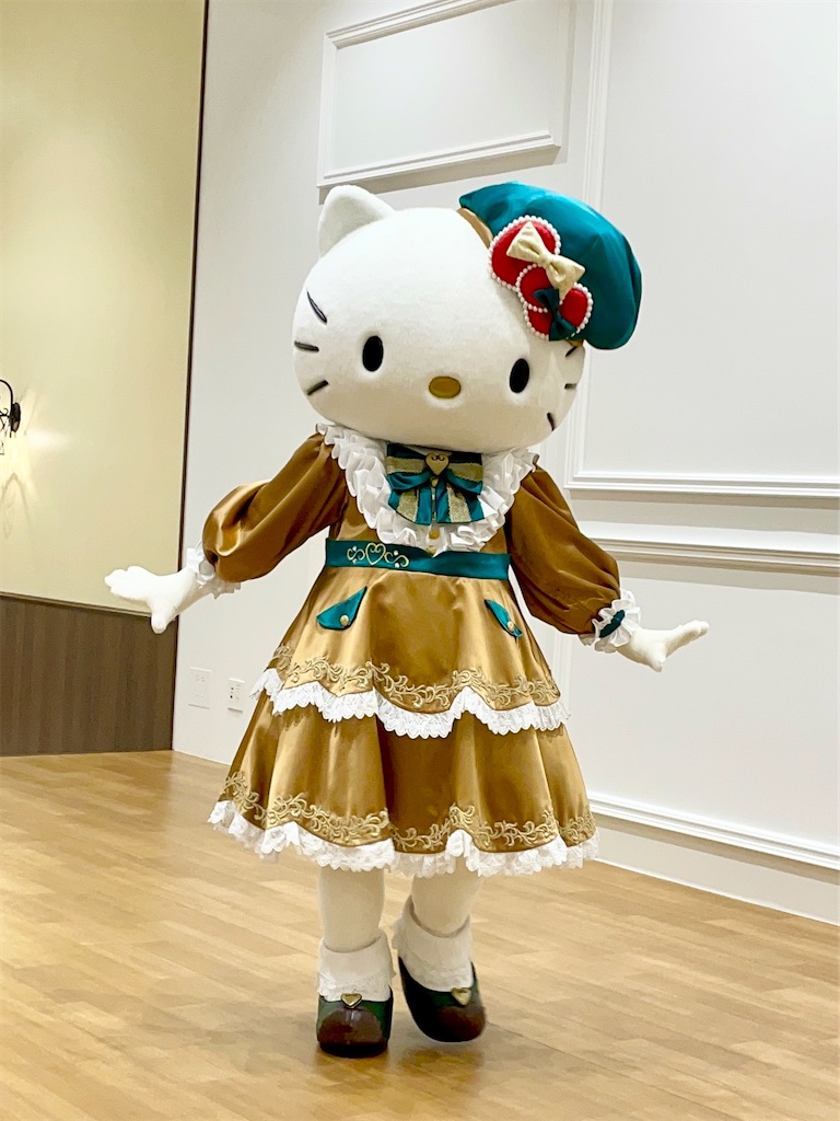 館のレストラン　ハローキティ