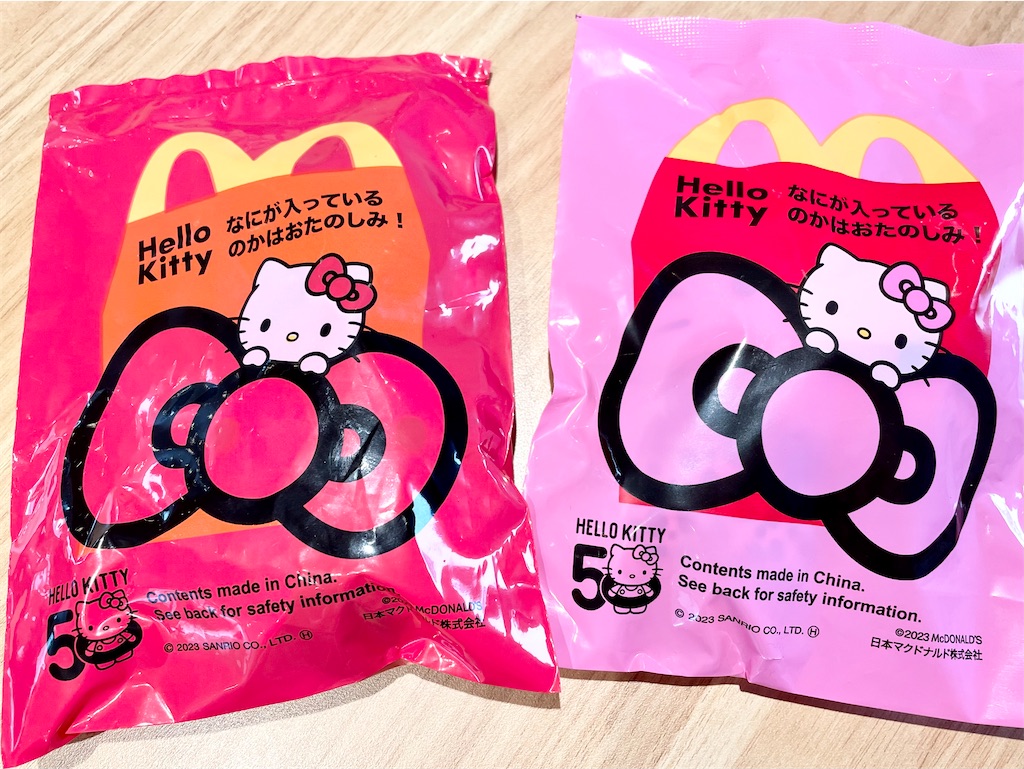 日本マクドナルド【ハローキティ50周年記念】ストラップ付きぬいぐるみ５種/５点 マクドナルド】ハローキティ50周年記念! ハッピーセットに全50種類の