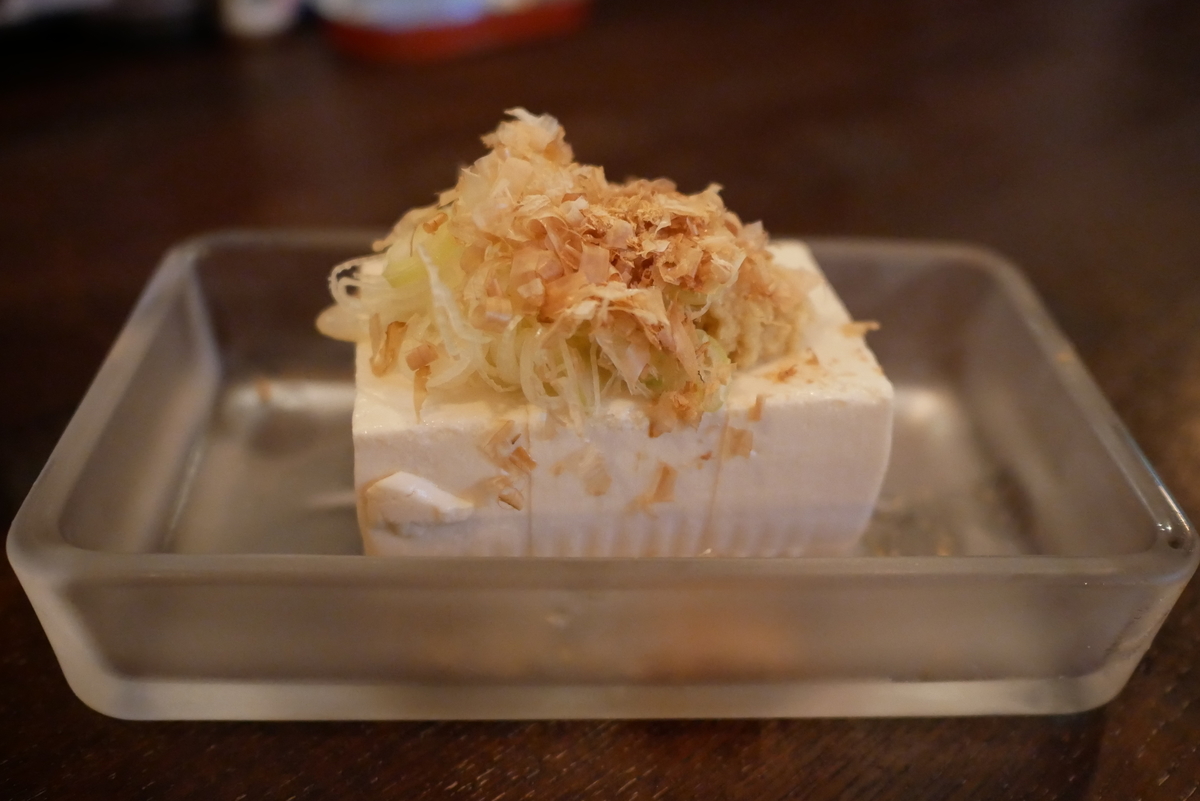 居酒屋ではまず瓶ビール 冷や奴 唐揚げを注文する 北浦和 荒野のツルテンテン で健康的に飲む Small Things