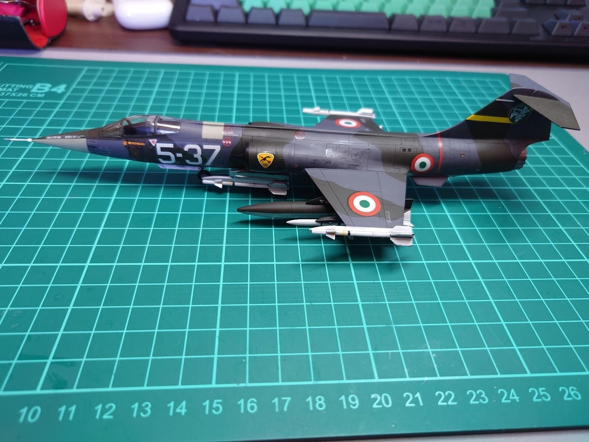 イタリア空軍　F-35 1/72スケールモデル スタンド付き イタリア空軍 F-35 1/72スケールモデル スタンド付き 楽天市場】f－35