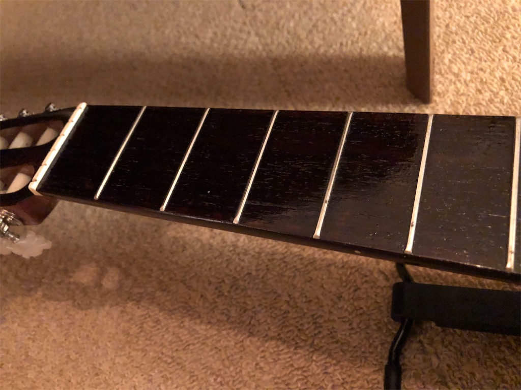 ギターを入手したら最初にやるメンテナンス。 EL DEGAS ED-120