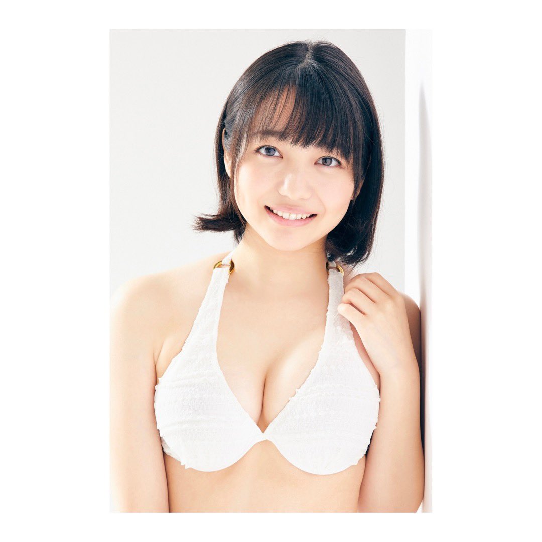 女子大生　水着　美女　図鑑 鈴木ゆうは】デジタル写真集｢女子大生水着美女図鑑2020Autumn｣ - *Zephyrs*