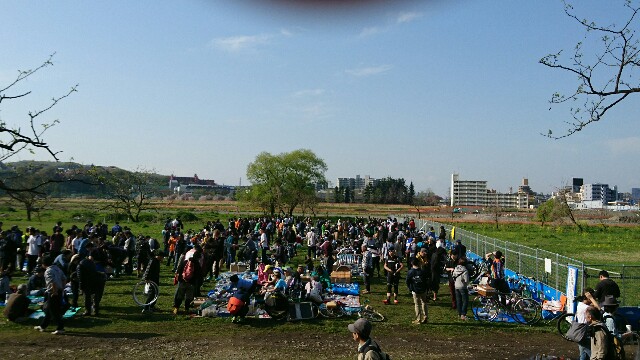 関戸橋フリーマーケット17春に行ってきました 17 04 15 自転車にのる 日々の記録
