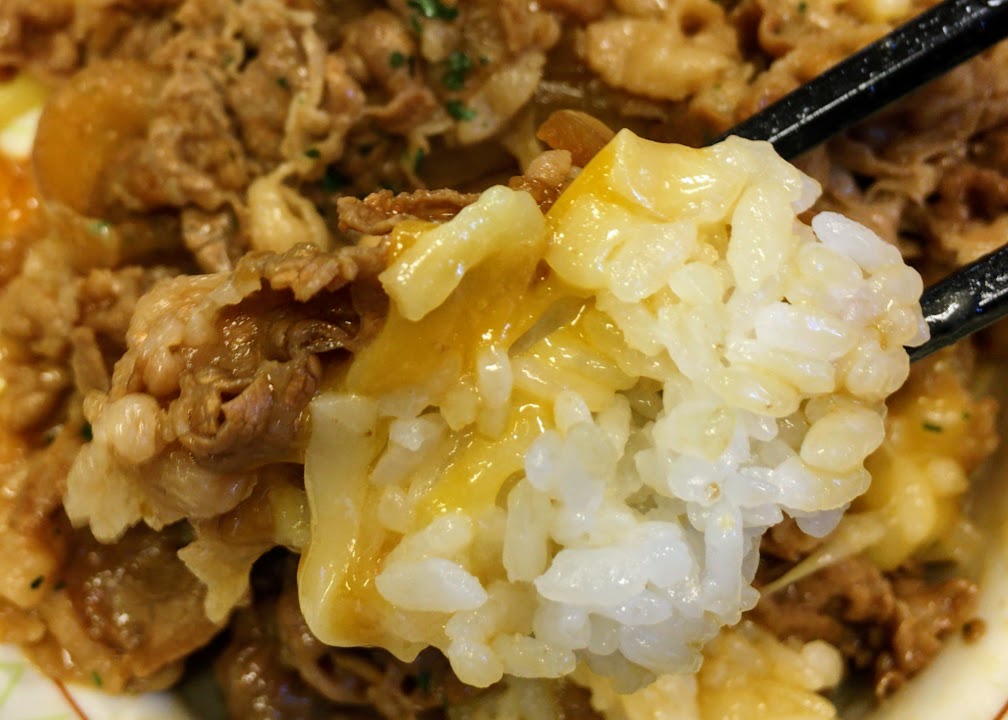 f:id:roll8:20170225133700j:plain すき家 チーズ牛丼