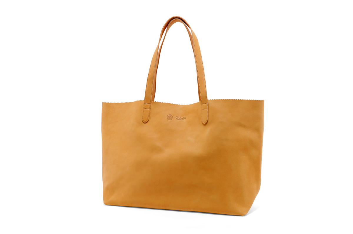 ビジネスにプライベートに！おすすめ人気ブランド：GANZOの「トート