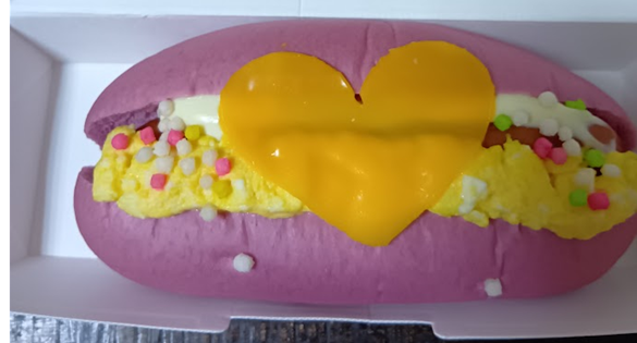 画像　スペシャルホットドッグ（チーズ＆エッグ）