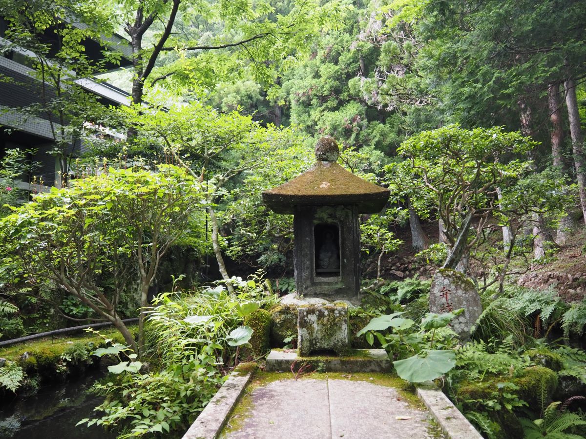 箱根の古刹～長安寺で五百羅漢に会う - ロリスのたまご