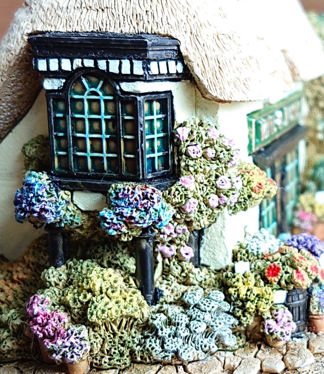 Lilliput Lane VINE ＆ROSES 2006 L3028 - ミニチュアハウス