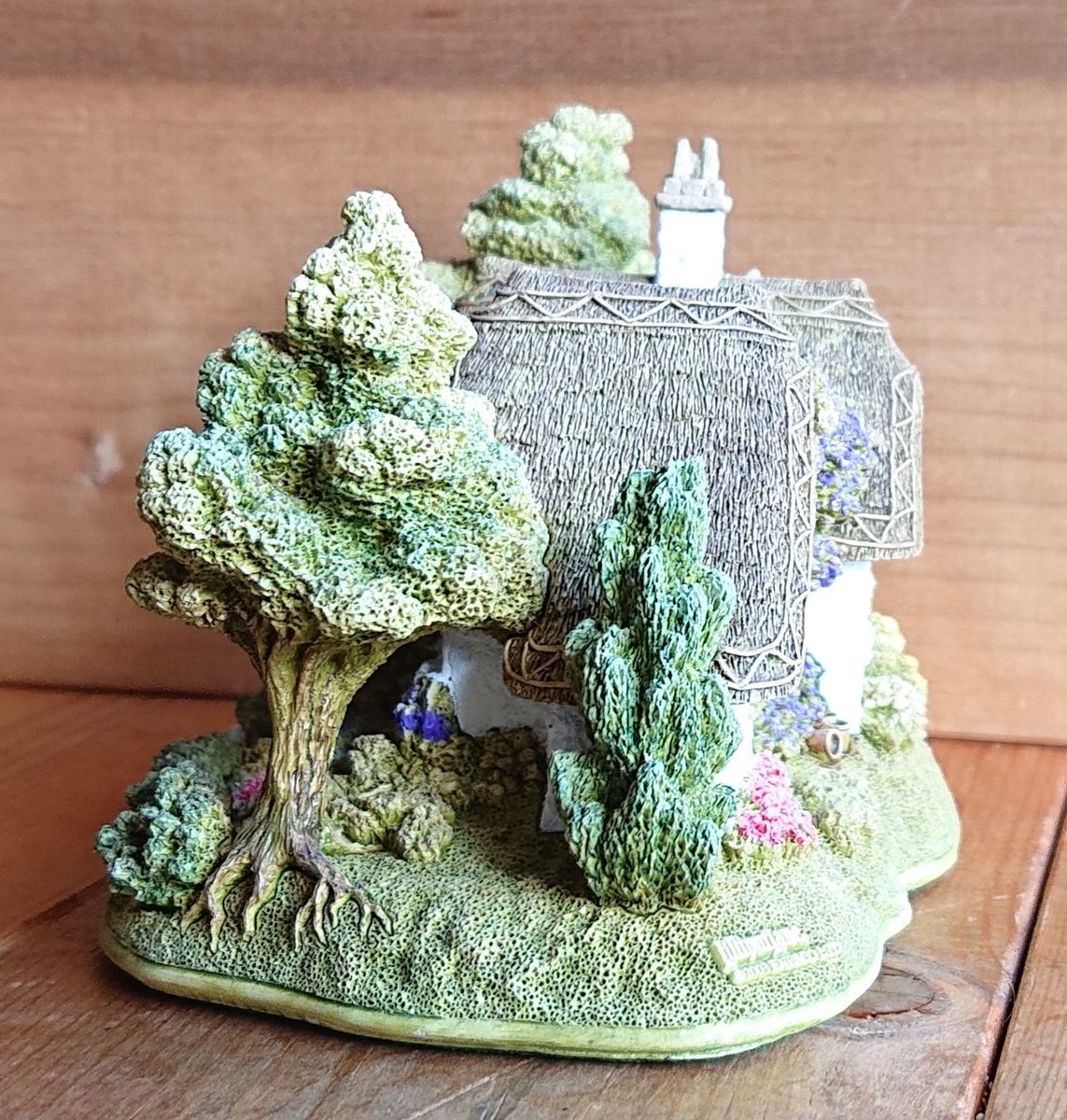 Lilliput Lane BLUEBELL WOOD 2003 L2711 - ミニチュアハウス
