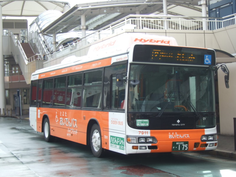 とよたおいでんバス　ハイブリッドバス