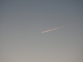 飛行機雲　夕焼け