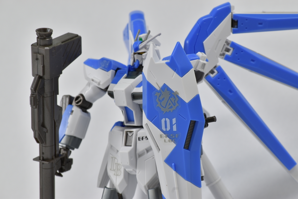 シールを貼った後の盾