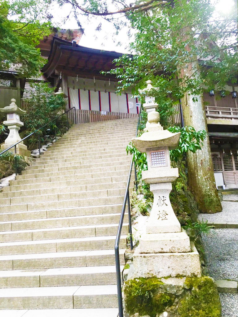 天河大弁財天社、本殿への階段
