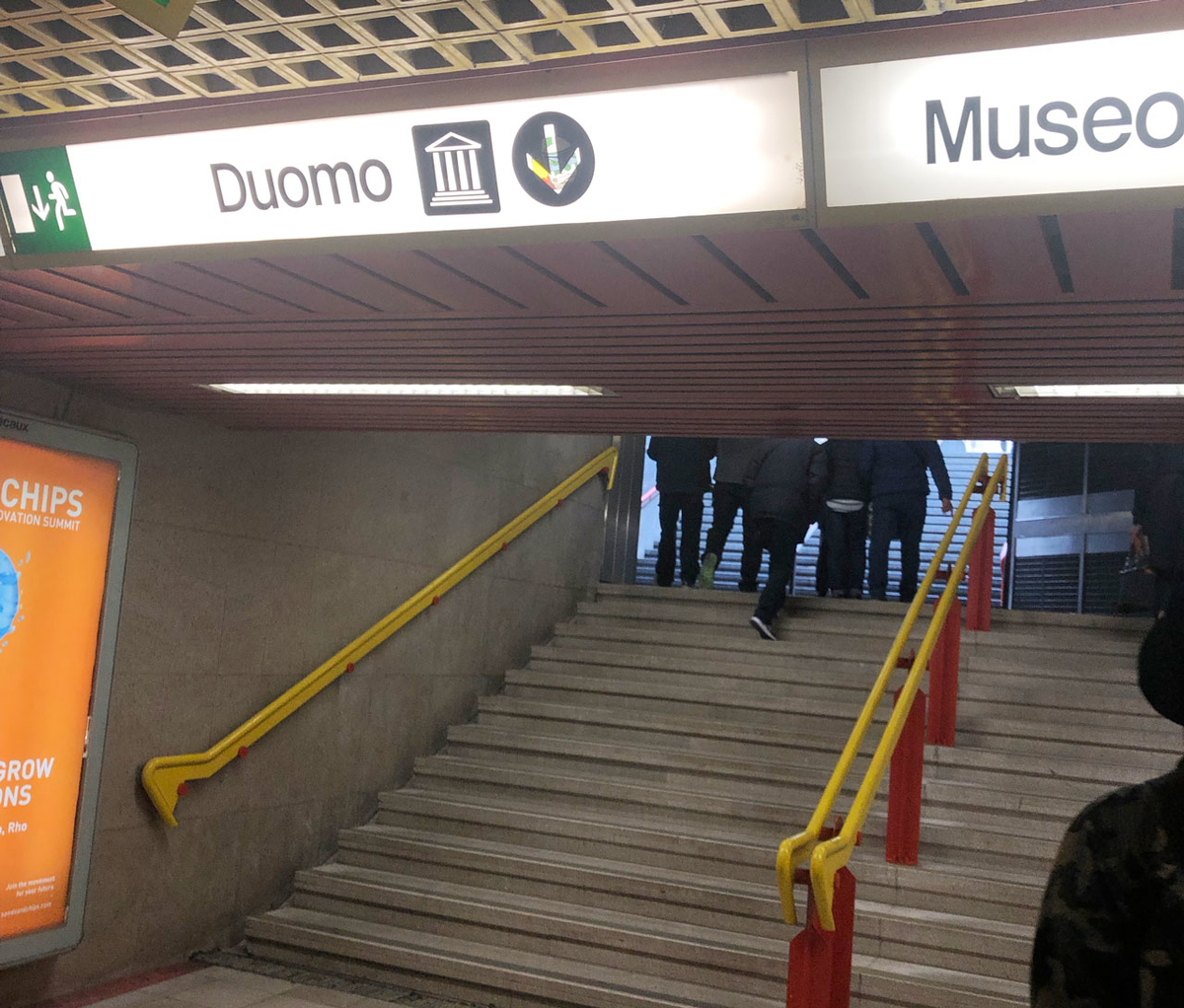 ミラノの地下鉄Duomo駅