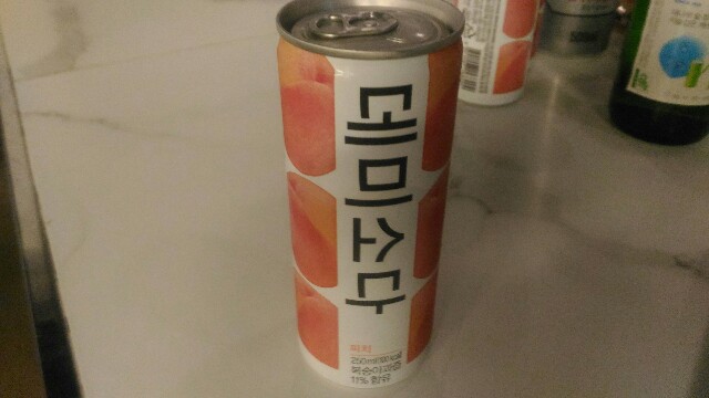 f:id:rse3:20170902114703j:plain 韓国のコンビニで買ったピーチジュース
