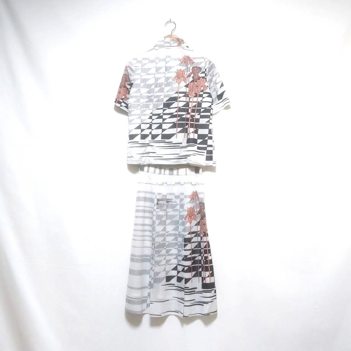 f:id:ruin-selectshop:20190604201837j:plain f:id:ruin-selectshop:20190604201837j:plain
