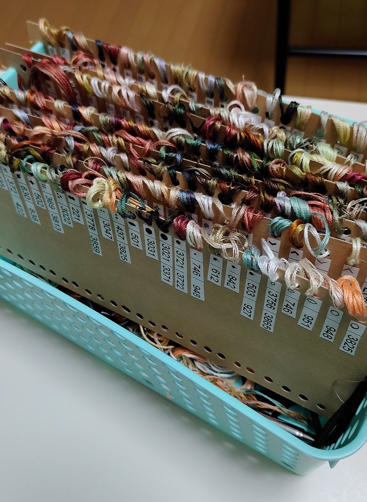 【専用】ニードルオーガナイザー 111個 手作り 【生産終了】 フロスオーガナイザー☆彡現在の形 - クロスステッチ日誌