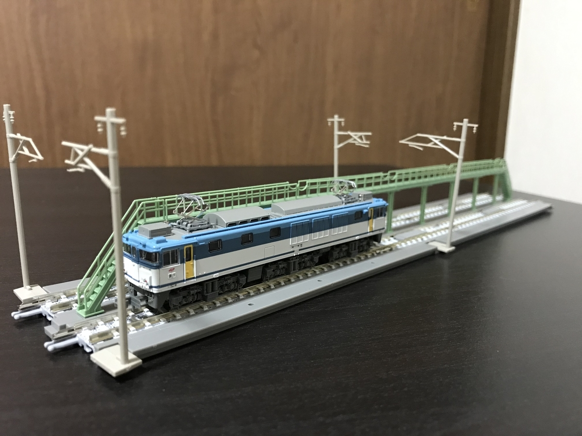 Nゲージ　トミックス製　跨線橋と機関庫のある複線ローカルレイアウトセット！ Nゲージ トミックス製 跨線橋と機関庫のある複線ローカルレイアウト