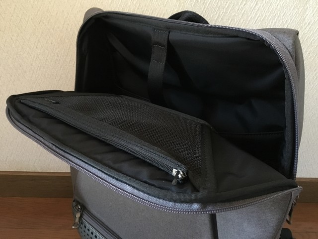 f:id:ruko036:20190811103513j:plain ひらくPCリュック