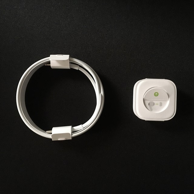 f:id:ruko036:20191031100136j:plain AirPods Pro 付属品