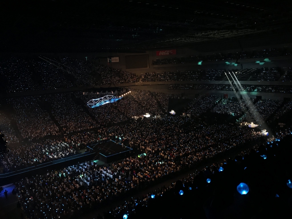 ステージサイド体感席。超前方で体験してみた。☆KPOP☆ ティアラをととのえて☆ ステージサイド体感席。超前方で体験してみた。☆KPOP☆ ティアラをととのえて☆