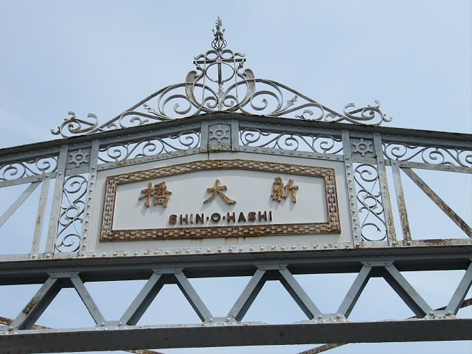 f:id:rvt-aa:20110602184303j:image:w280:left