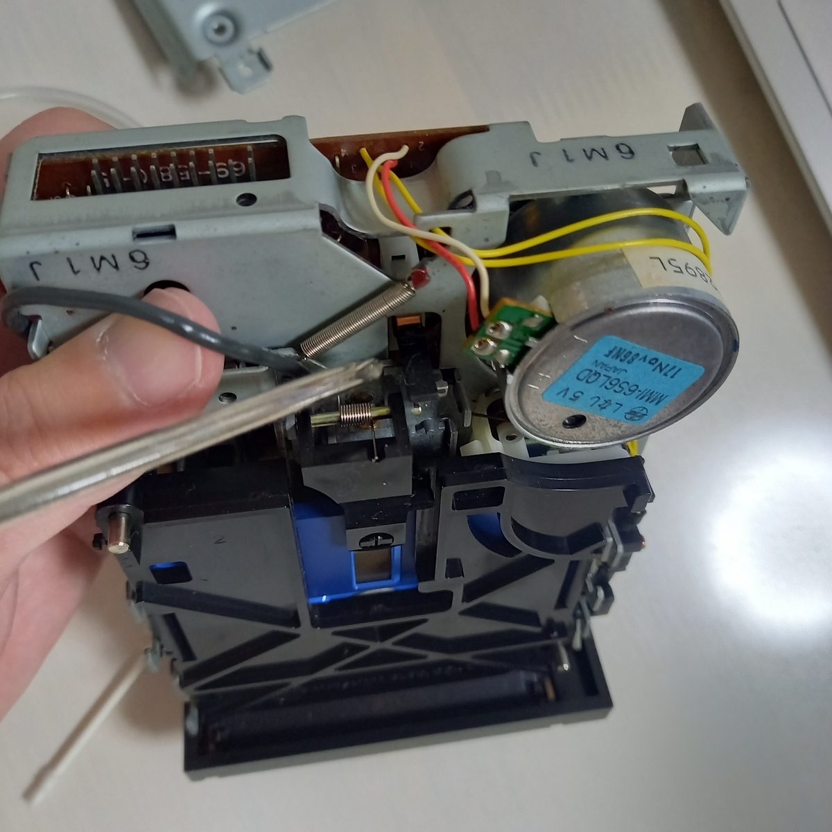 ファミコンディスクシステムの修理（画像付き） - 【文書短め