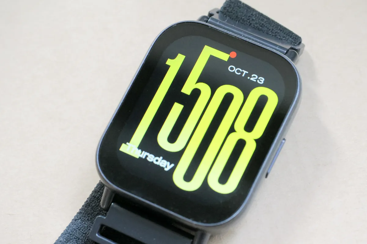 Redmi Watch 5 Activeの文字盤表示（時刻と日付）