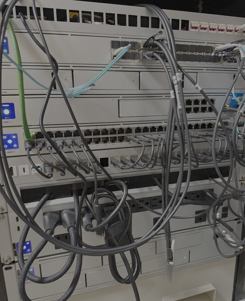 UNAS Proを買った - blog