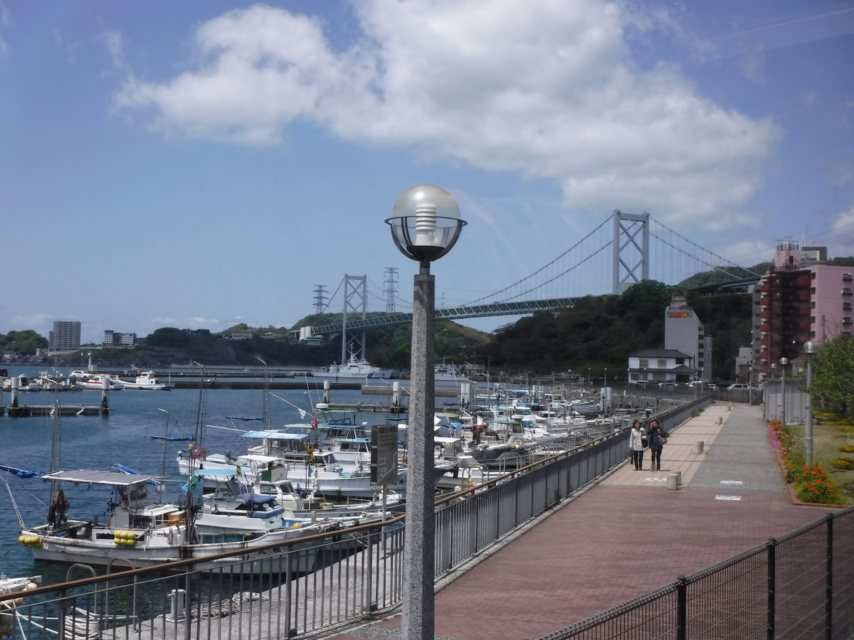 f:id:ryo326:20190515000554j:plain