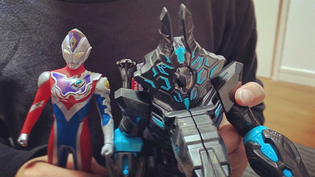 感想『ウルトラマンデッカー』最終回 / ヒーロー番組に求めていた「努力の天才」の背中がまぶしい - 僕が僕であること(仮)