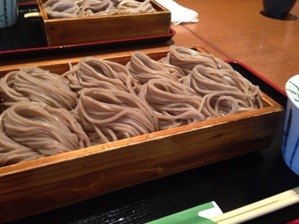 コシが強くプチンッと弾ける美味さ へぎそば が絶品 浅草 そば酒房笹陣 良得ブログ