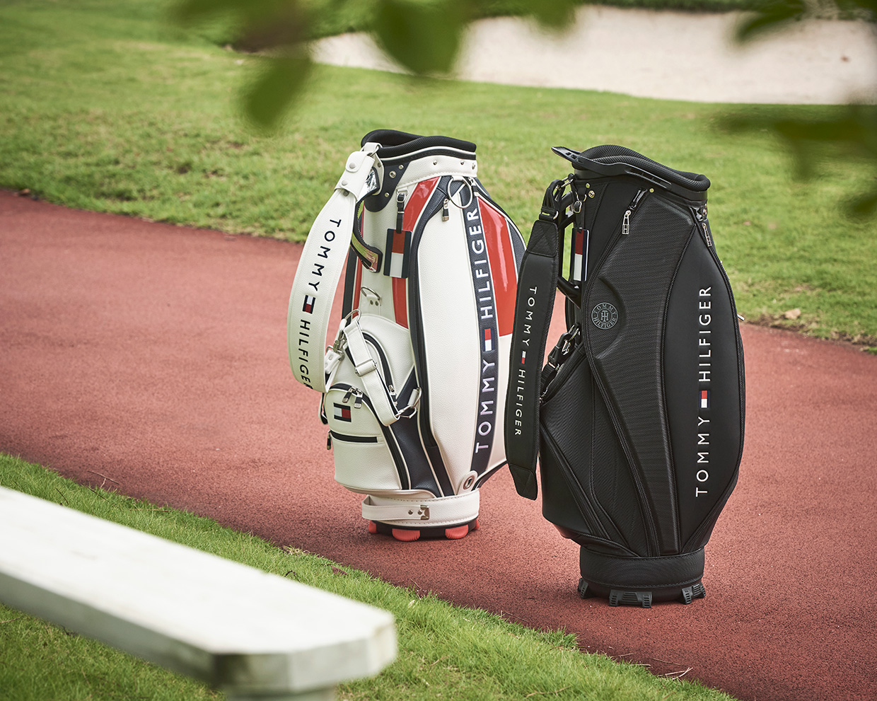   GOLF トミーヒルフィガーゴルフ スコアもお洒落も譲れない！正統派ゴルファーの “スポーティ